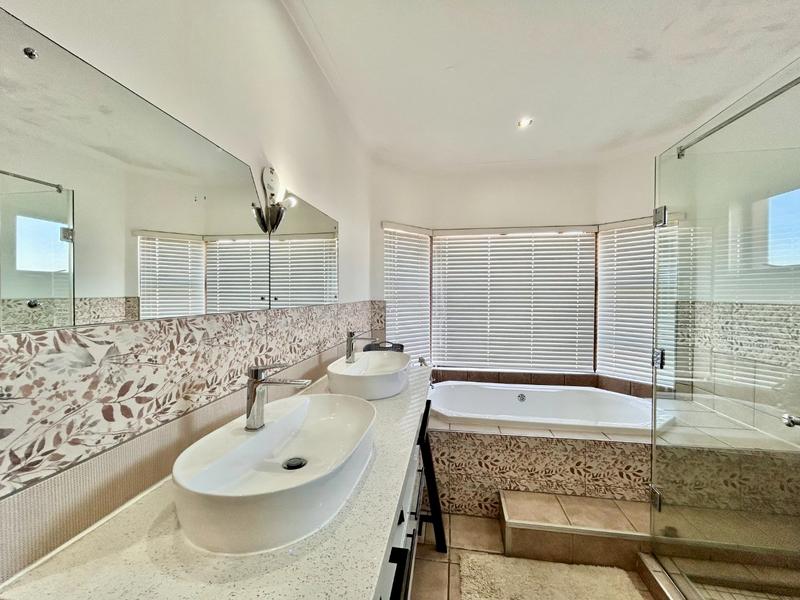 7 Bedroom Property for Sale in Kosmos Ridge North West
